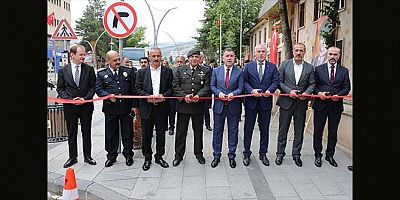 Bayburt belediyesi 15 Temmuz konulu fotoğraf sergisi açıldı